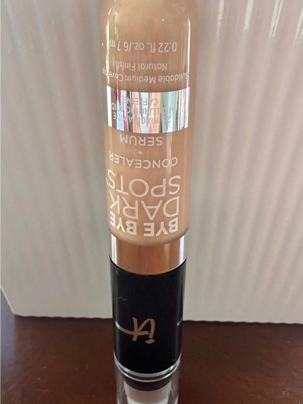 it cosmetics Bye Bye Dark Spots Concealer + Serum — Peach-Beige Shade